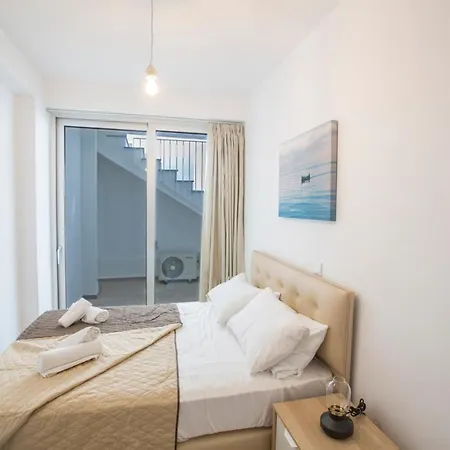 Sleeps 11 With Pool And Air Con Vilă